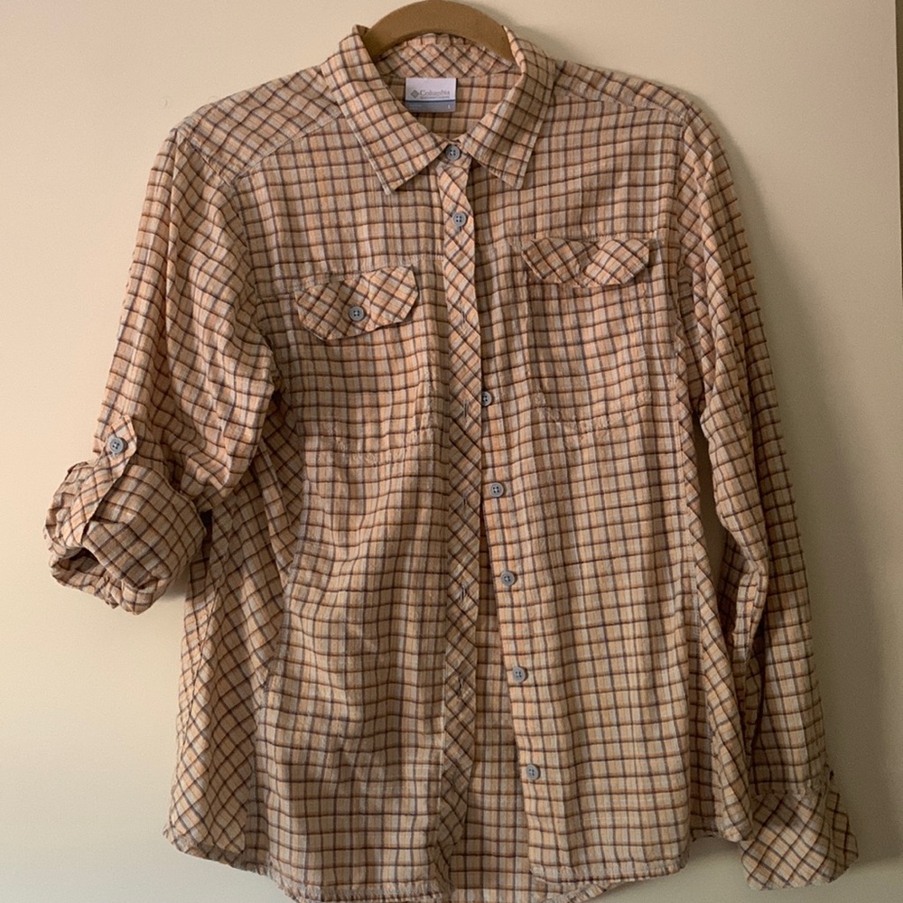 Columbia Sportswear Company. Size Large, long sleeve shirt. Made in India.